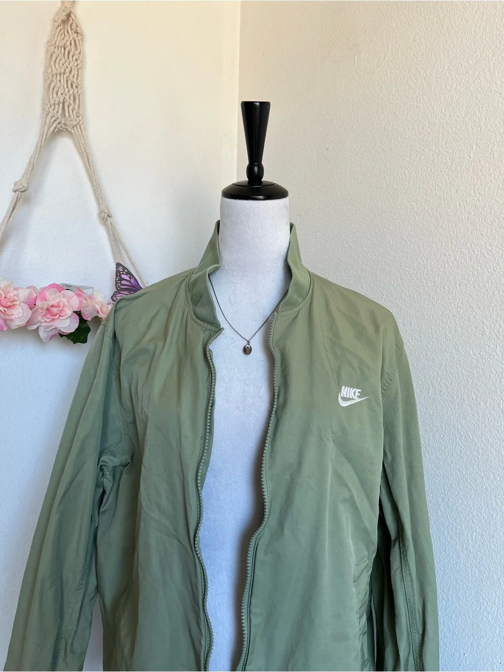 Nike Women's Olive Green Zip Track Bomber Jacket size XL